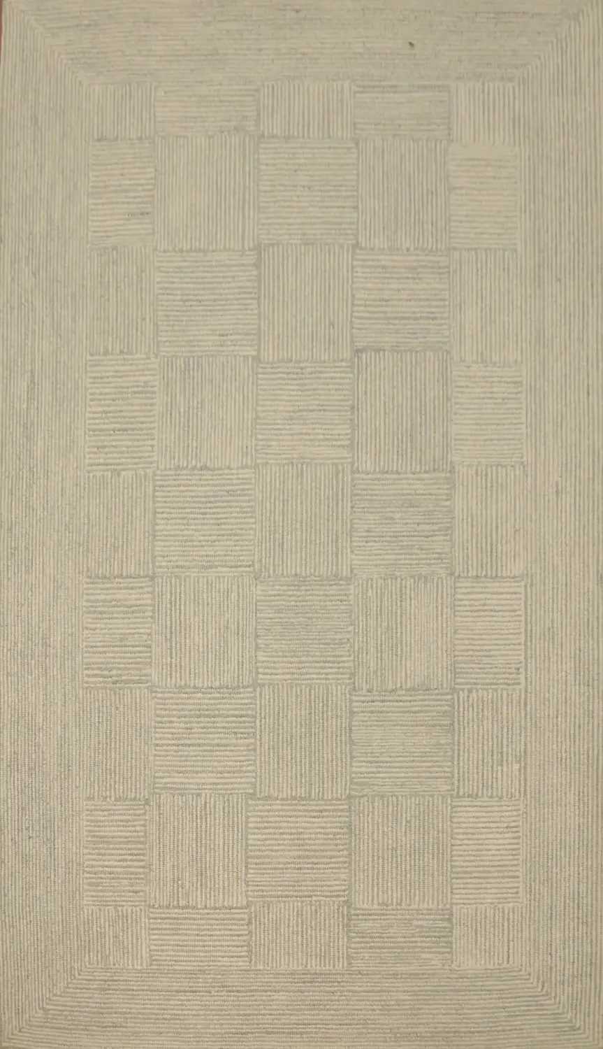 Elegant Checkered Modern Area Rug 5x8 Enhancing Any Room Style
