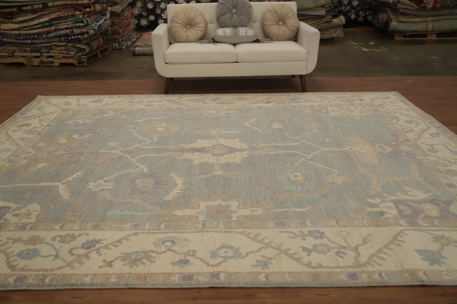 Elegant Classic Carpet with Intricate Border Design 9x12