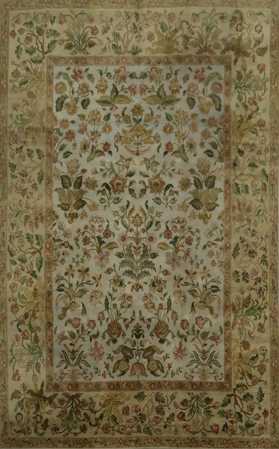 Exquisite Handcrafted All-Over Agra Rug with Classic Floral Design 9x12