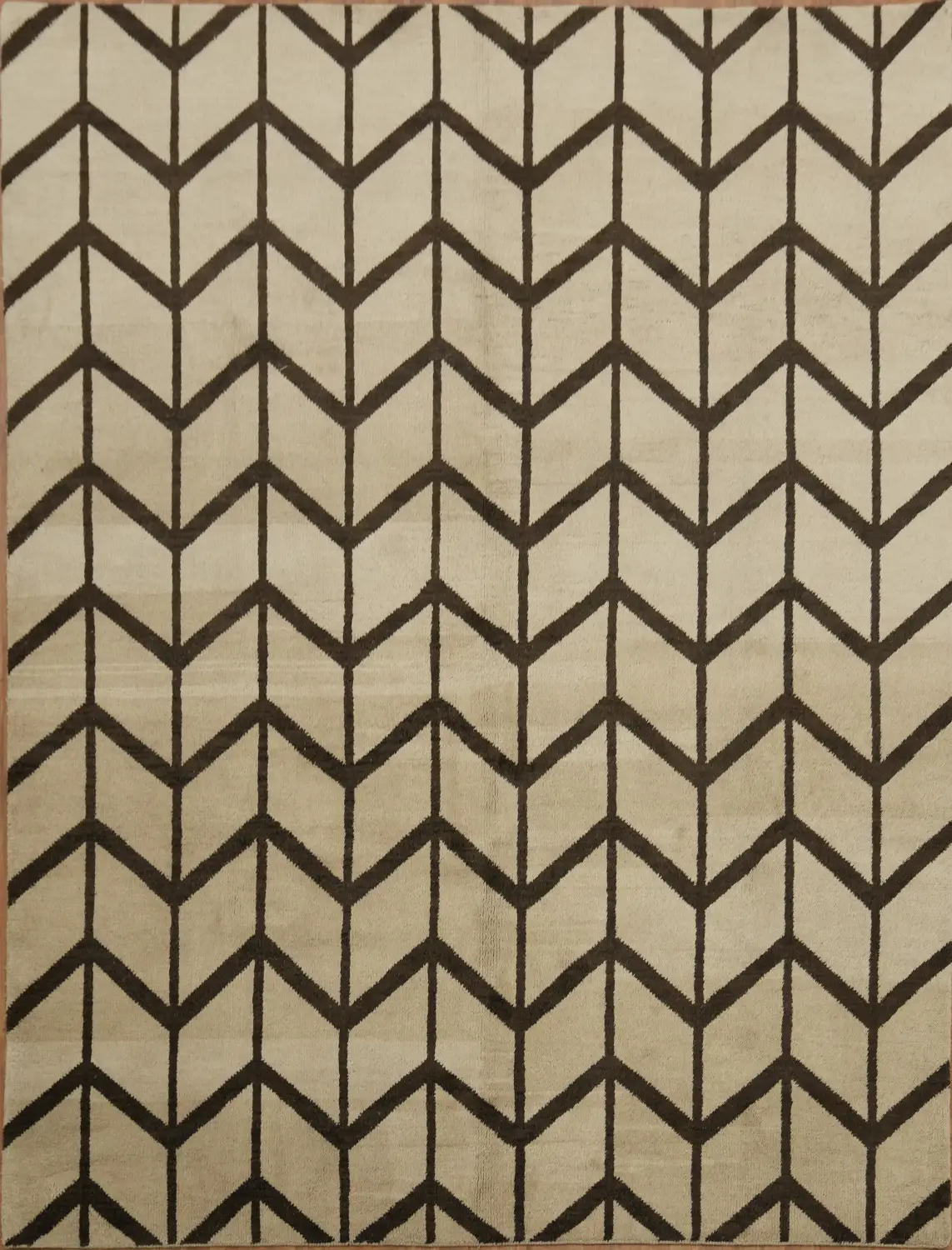 Modern Chevron Elegance: Brown and Beige Geometric Design Rug 9x12