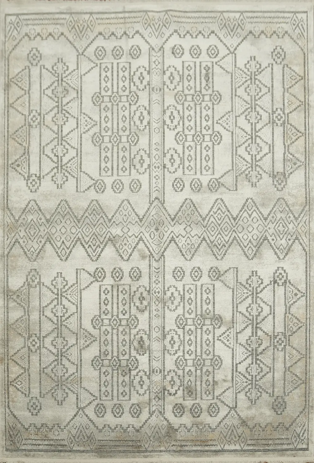 Minimalist Grey and Ivory Rug with Artistic Geometric Designs 5x8