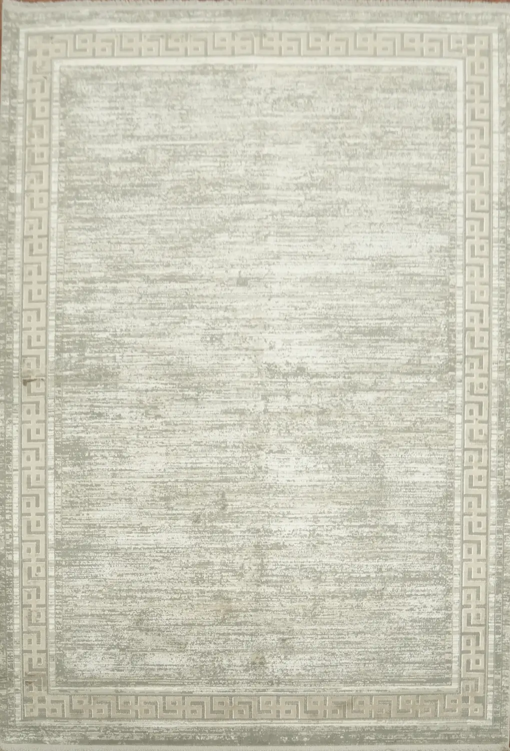 Classic Neutral Silver Grey Rug Ideal for Creating a Calming Atmosphere 5x8