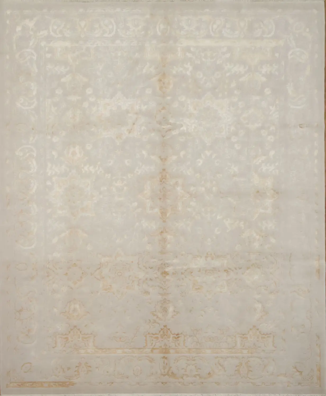 Timeless Beige Rug Featuring Refined Floral Motifs 8x10