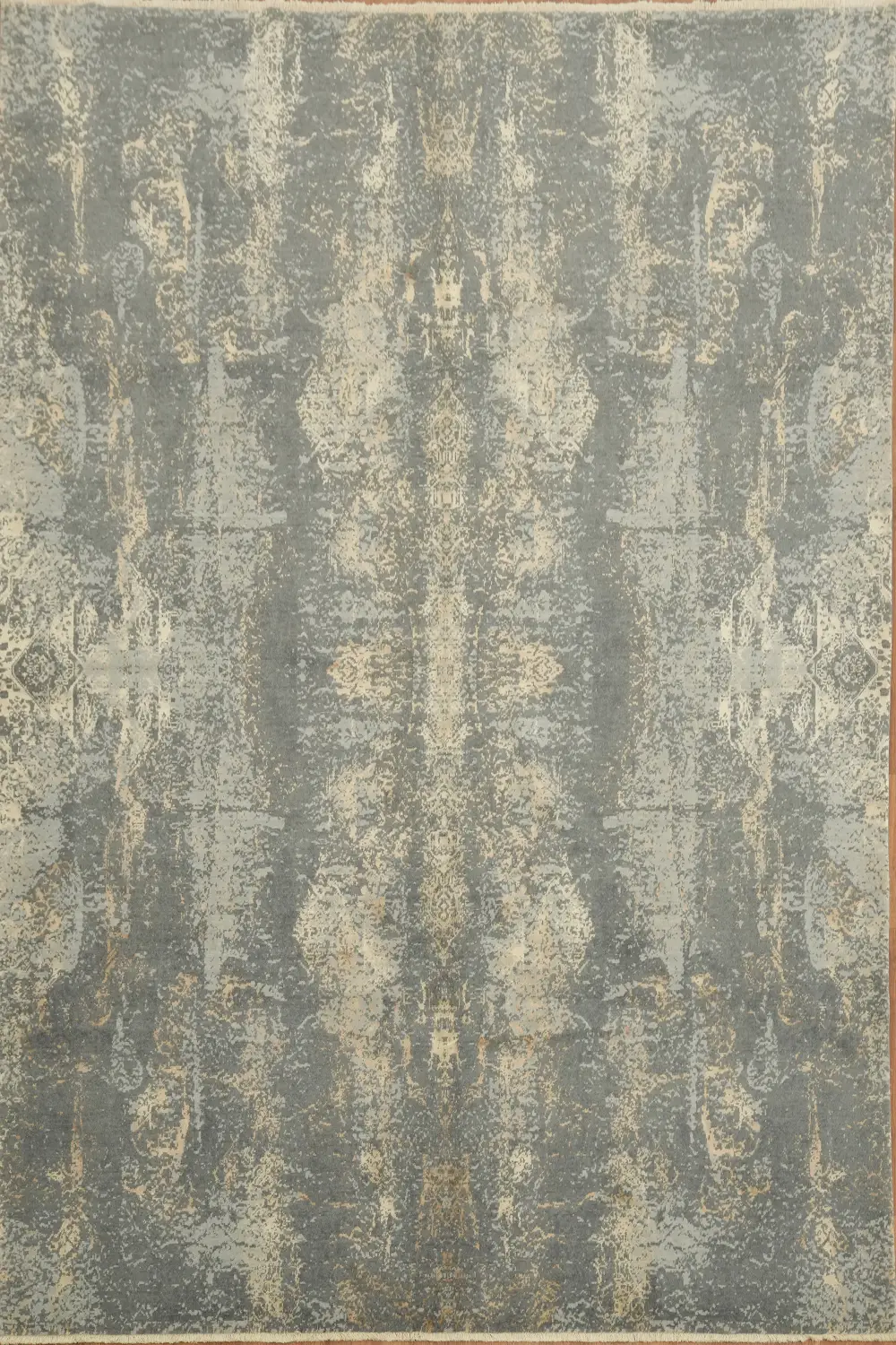 Sophisticated Gray-Blue Area Rug for Modern Interiors 8x10