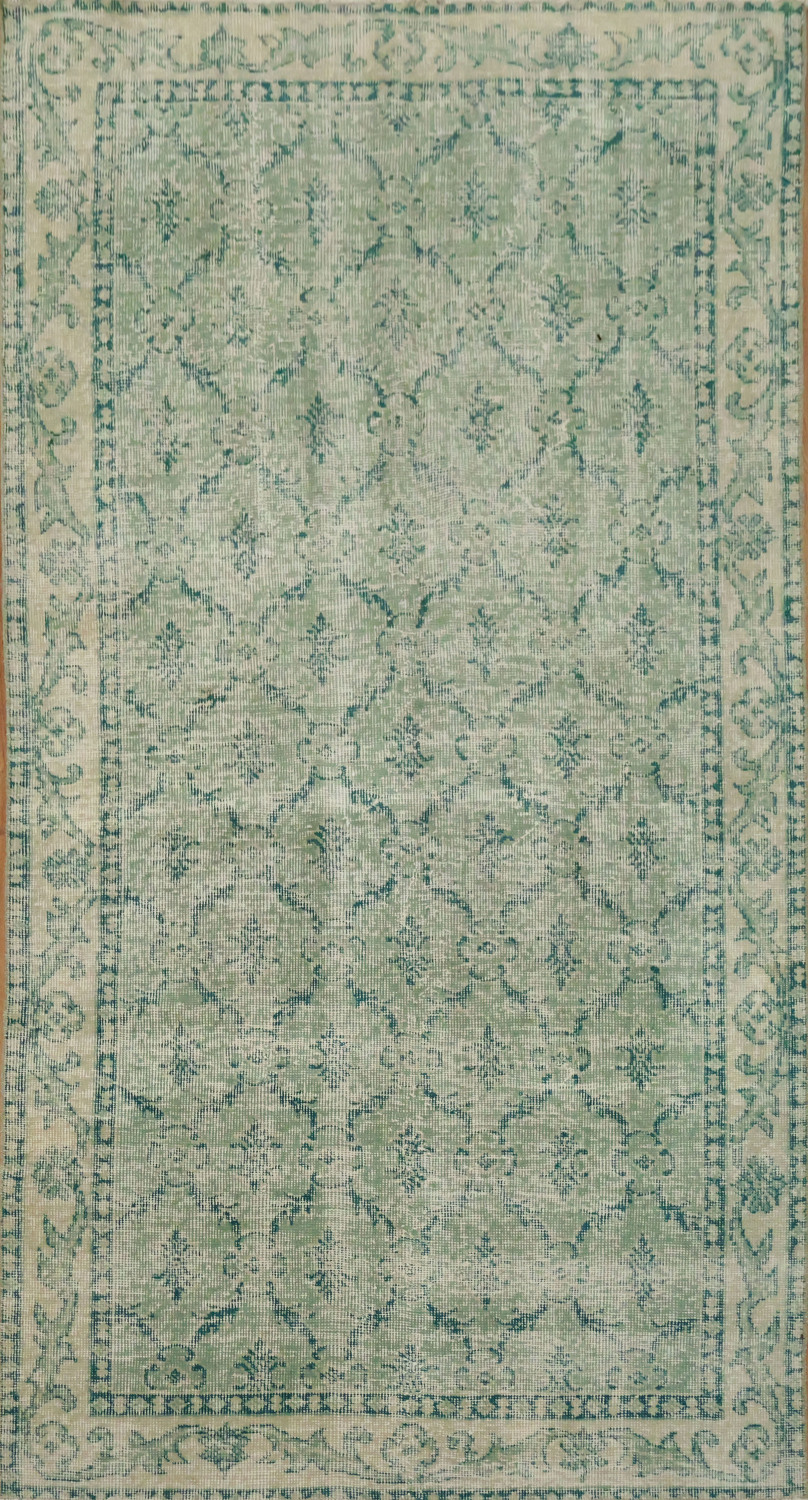 Green Distressed Pattern Rug, Perfect for Classic Home Interiors 4x7