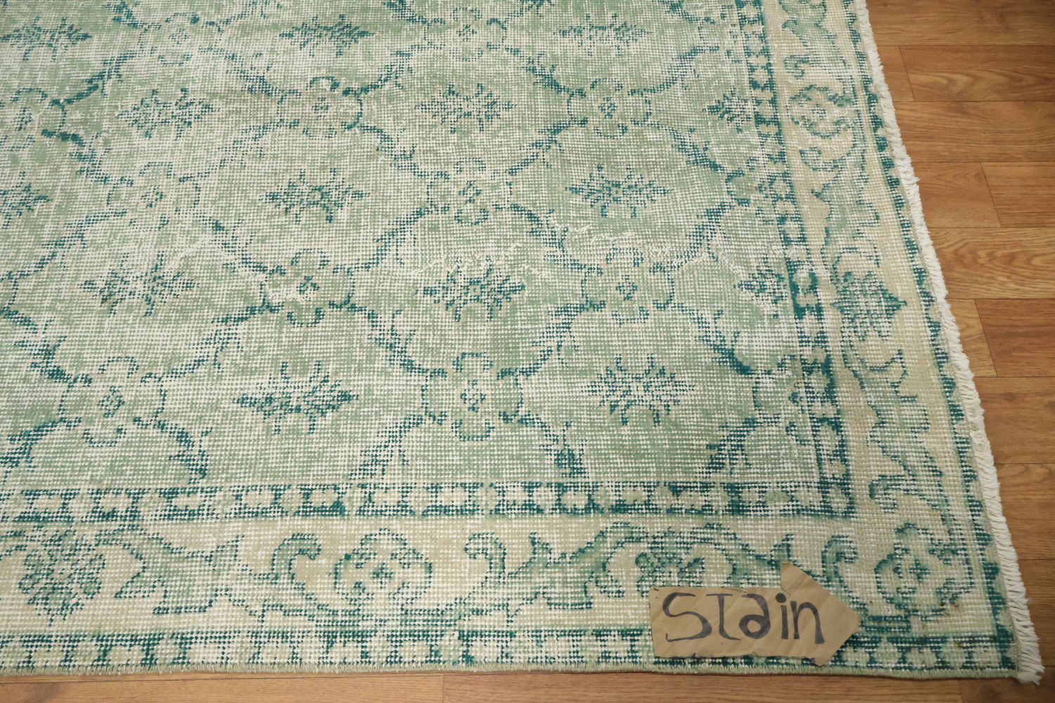 Green Distressed Pattern Rug, Perfect for Classic Home Interiors 4x7