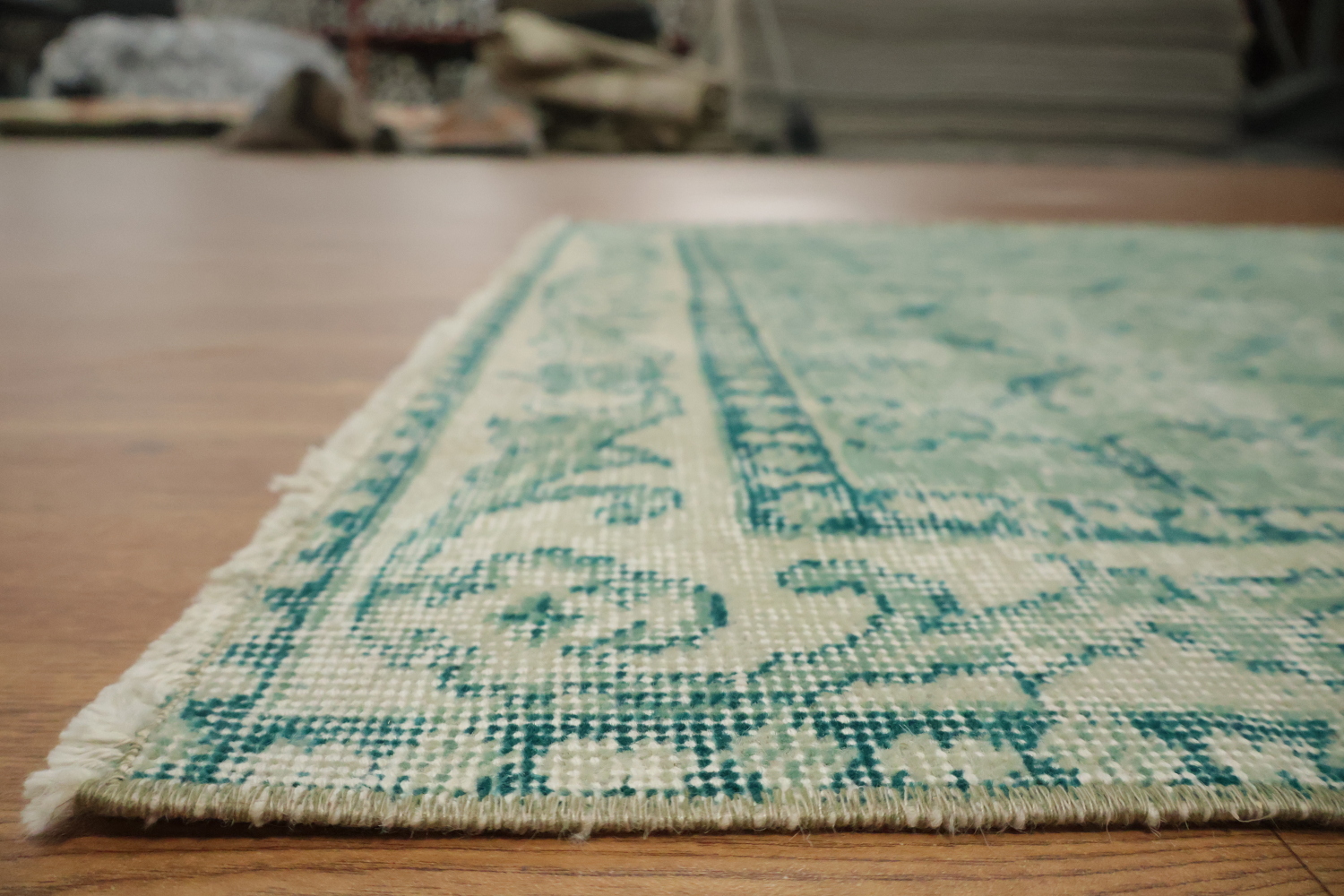 Green Distressed Pattern Rug, Perfect for Classic Home Interiors 4x7