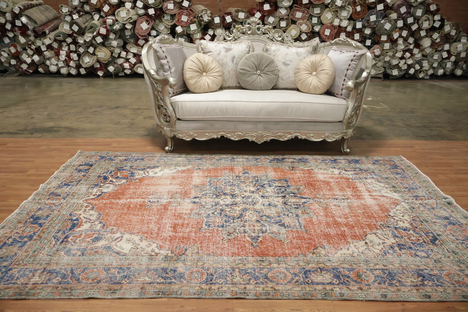 Classic Ornate Medallion Rug with Intricate Border Details 6x10