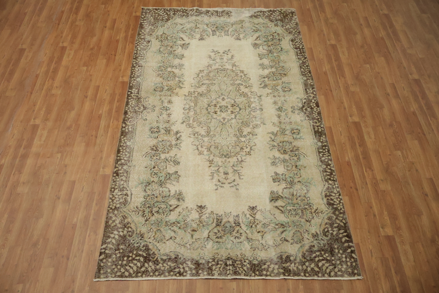 Floral Vintage Distressed Wool Area Rug 6x9
