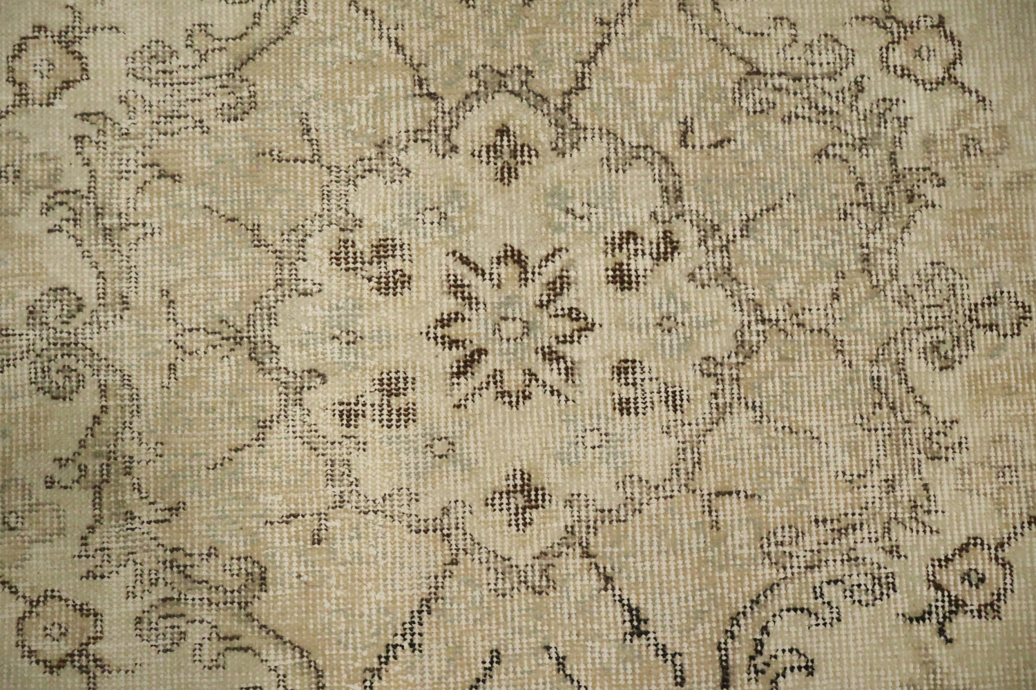 Vintage Distressed Wool Floral Turkish Area Rug 6x9
