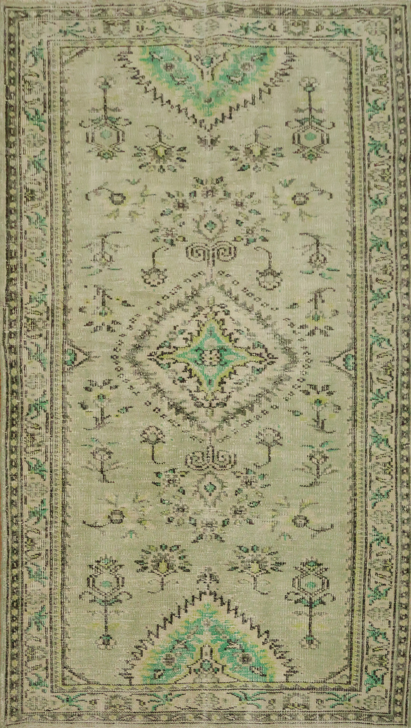 Ornate Floral Motif Area Rug in Green Wool 4x7