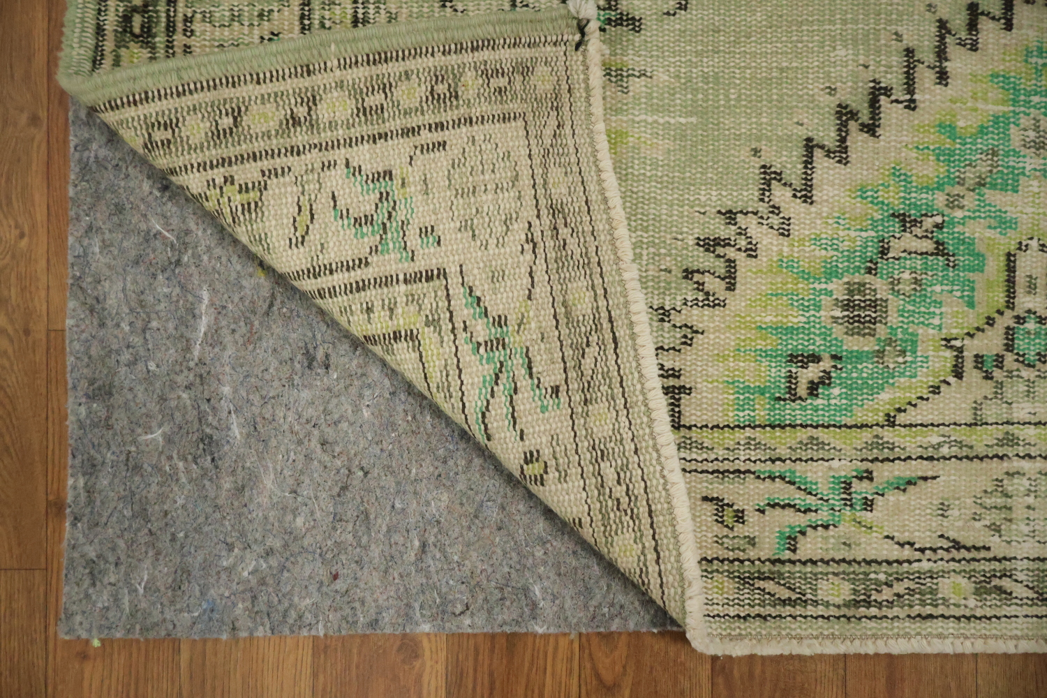 Ornate Floral Motif Area Rug in Green Wool 4x7