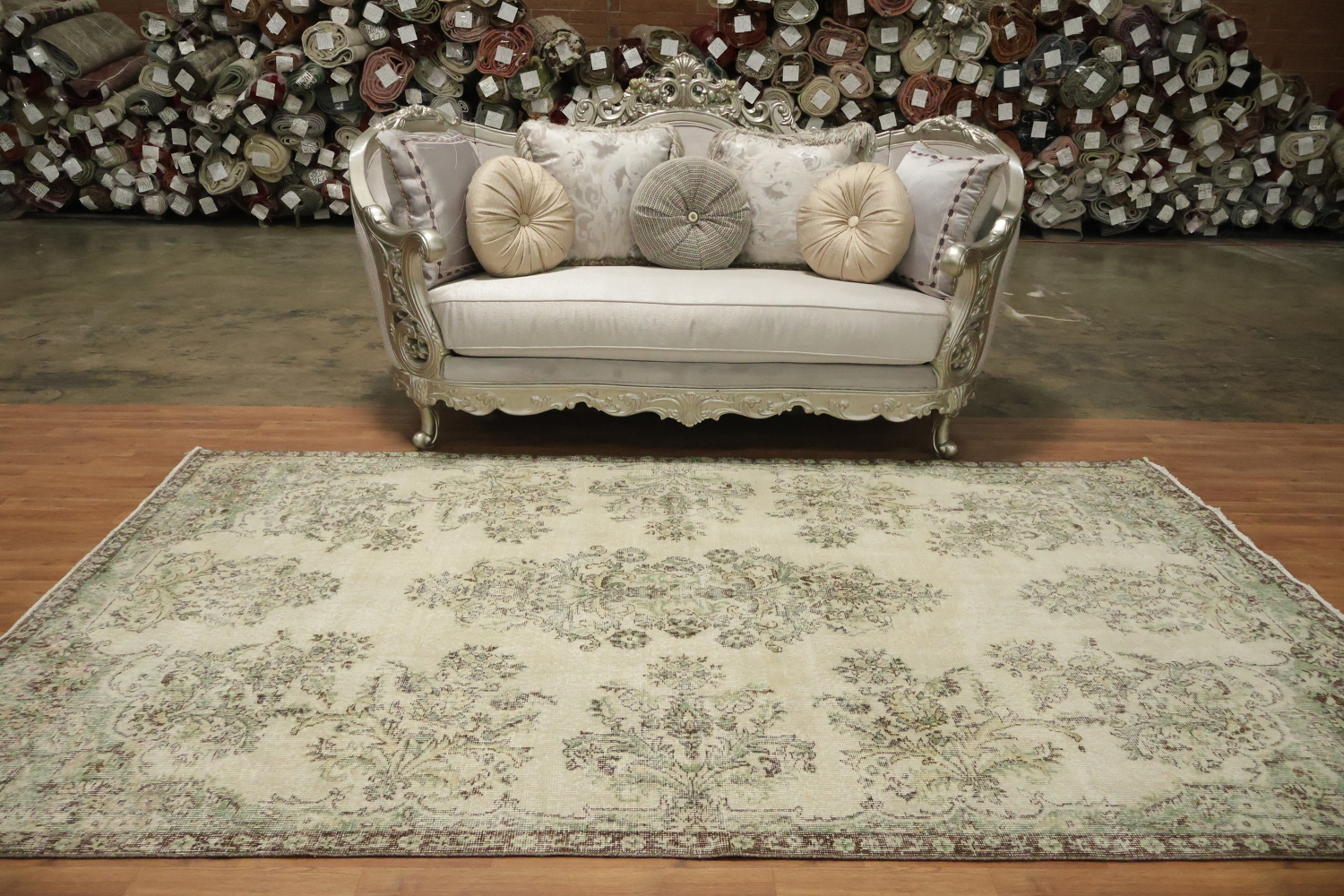 Classic Ivory and Olive Rug with Detailed Floral Patterns 6x10