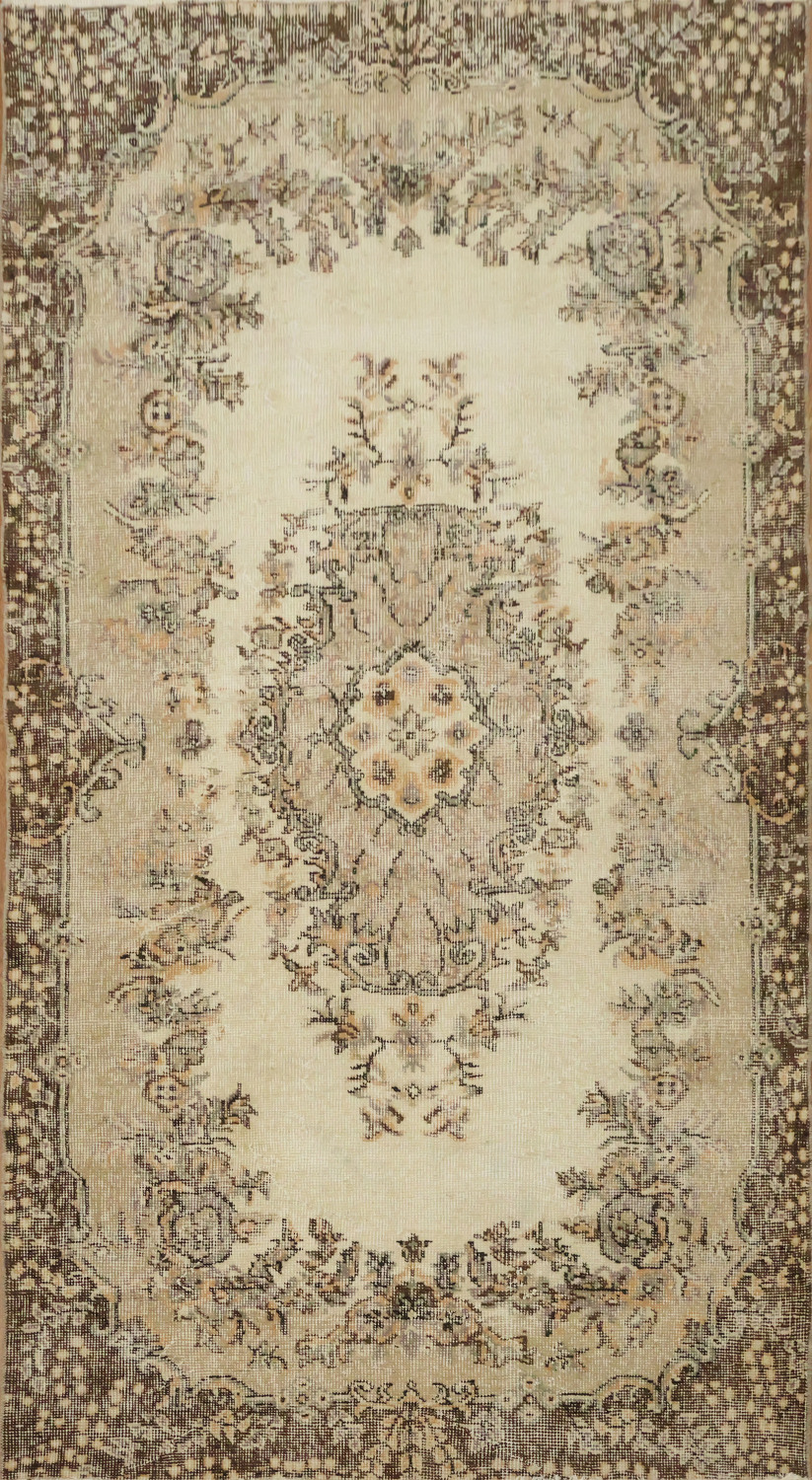 Ornate Floral Motif Rug for a Classic Living Space 4x7