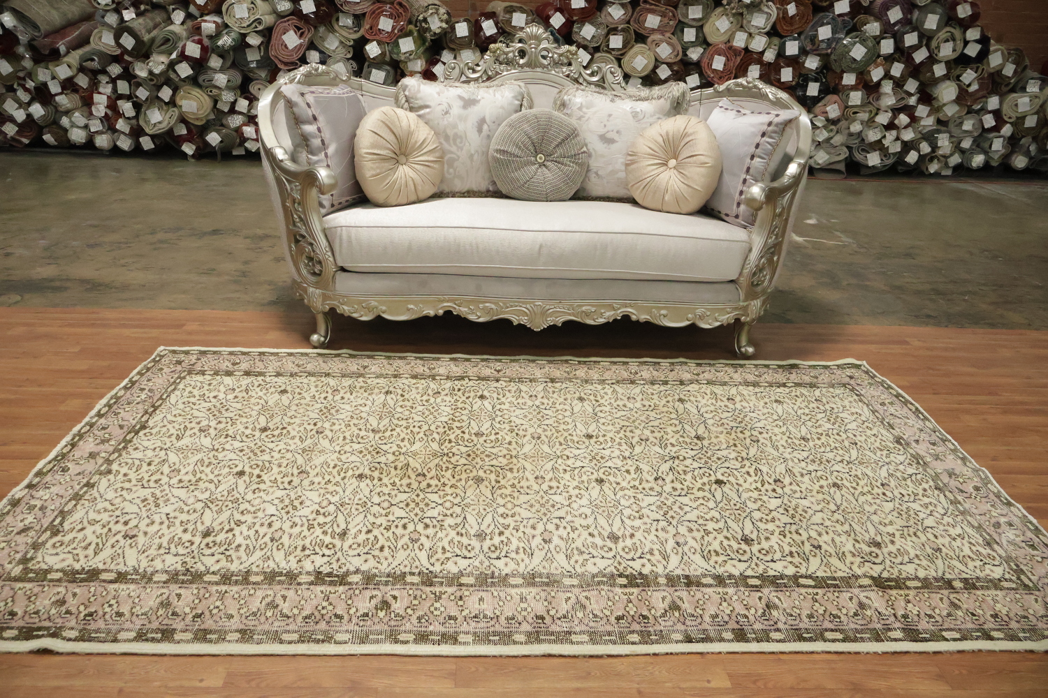 Vintage Elegance: Luxurious Beige and Brown Patterned Rug 6x9