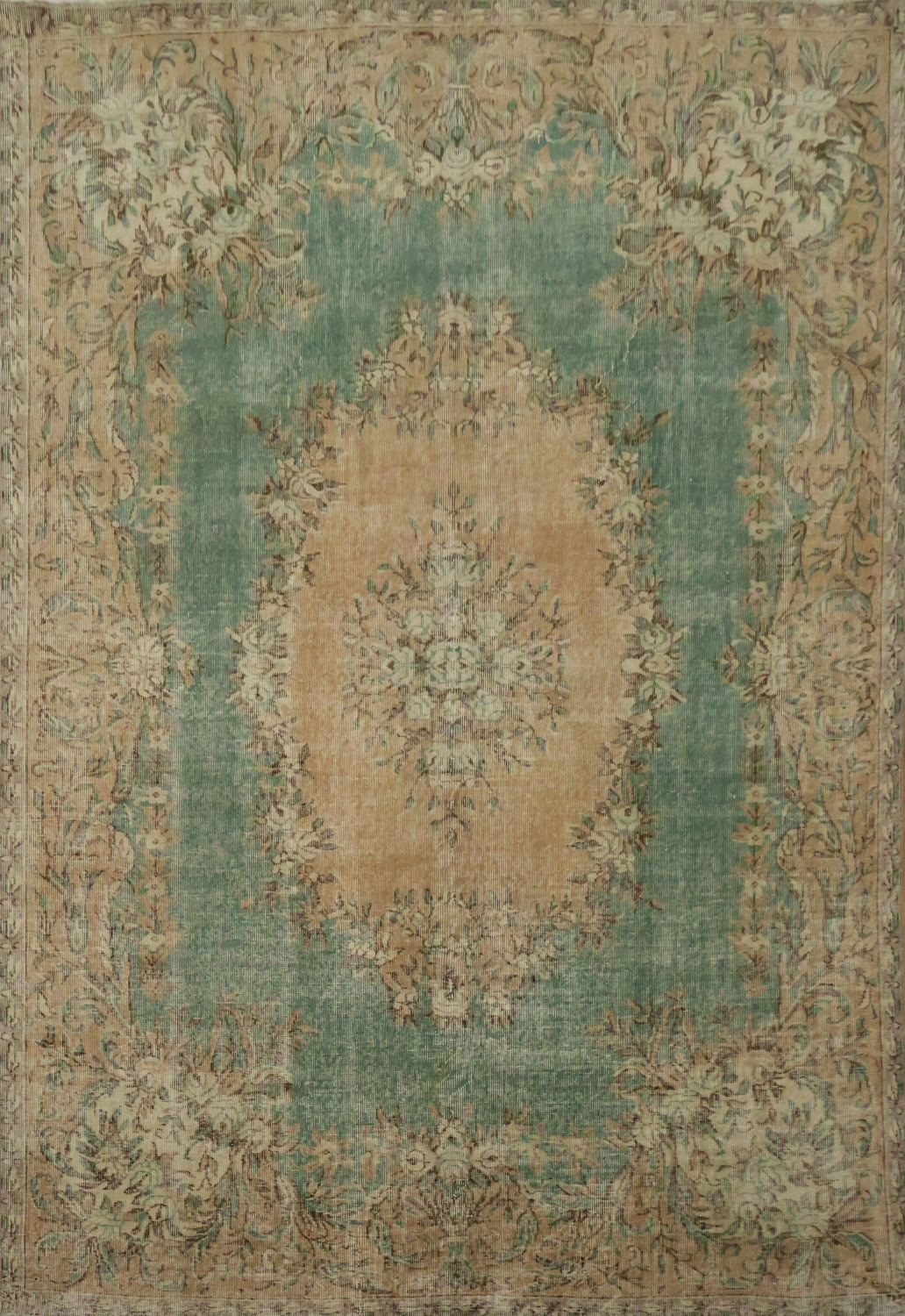 Rustic Charm Distressed Green and Beige Rug Design 7x10