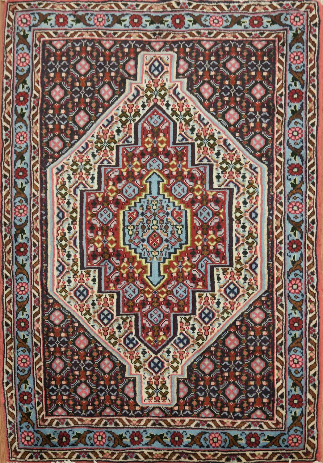 Geometric Wool Bidjar Persian Rug 3x4