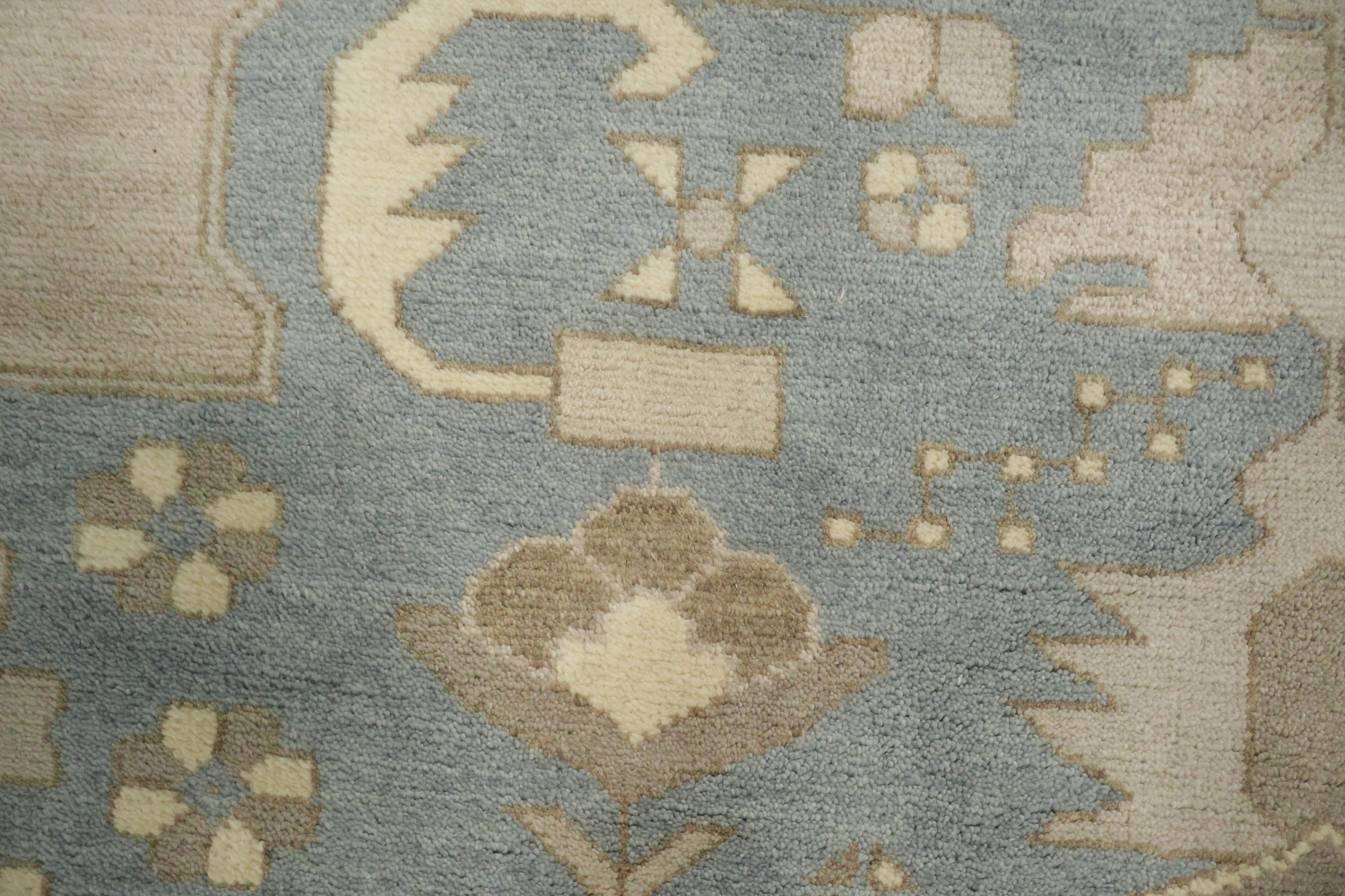 8x10 Oushak Hand-Knotted Wool Rug - Beige and Light Blue