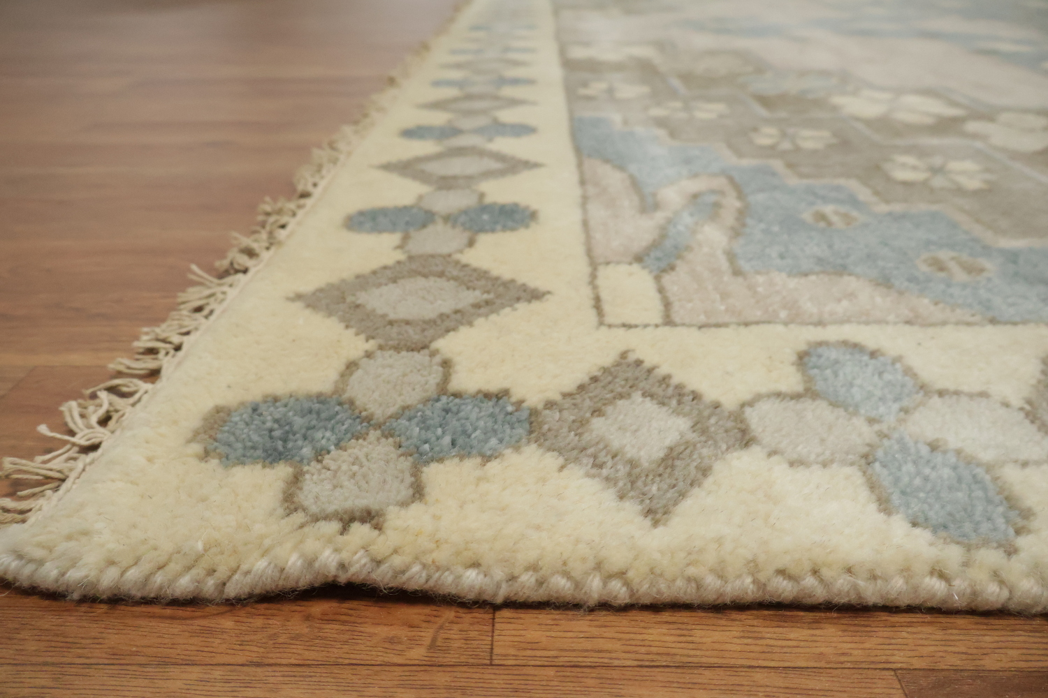 8x10 Oushak Hand-Knotted Wool Rug - Beige and Light Blue
