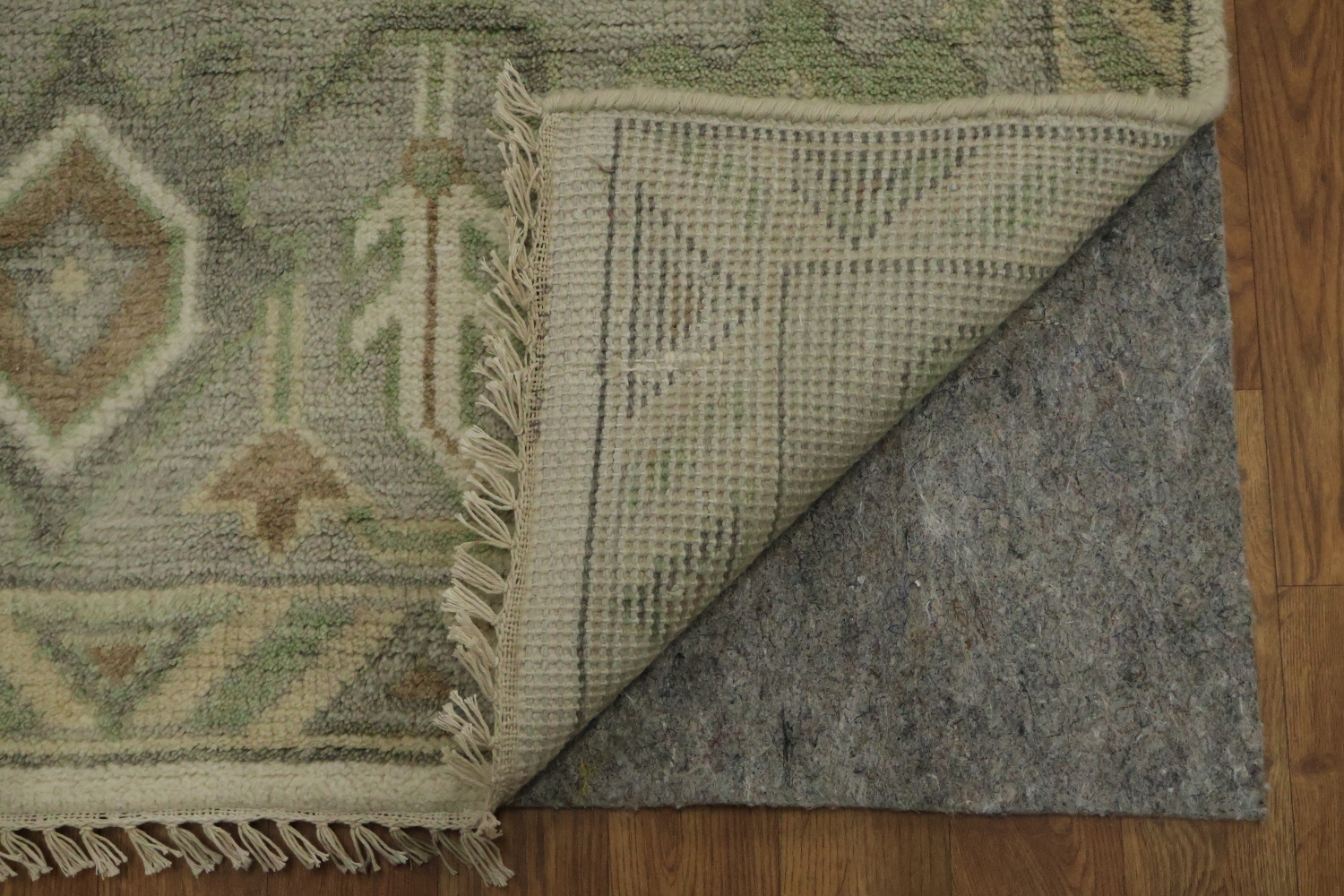 Classic Ivory and Green Oushak Indian Wool Rug with Grey Border 9x12 ft