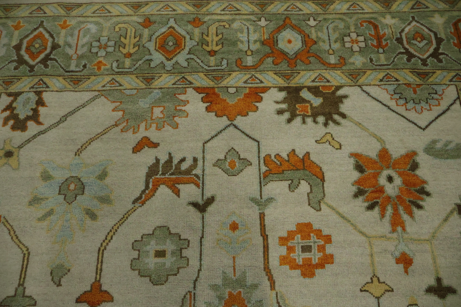 Traditional Oushak Hand Made Ivory and Orange Wool Rug 9x12 ft