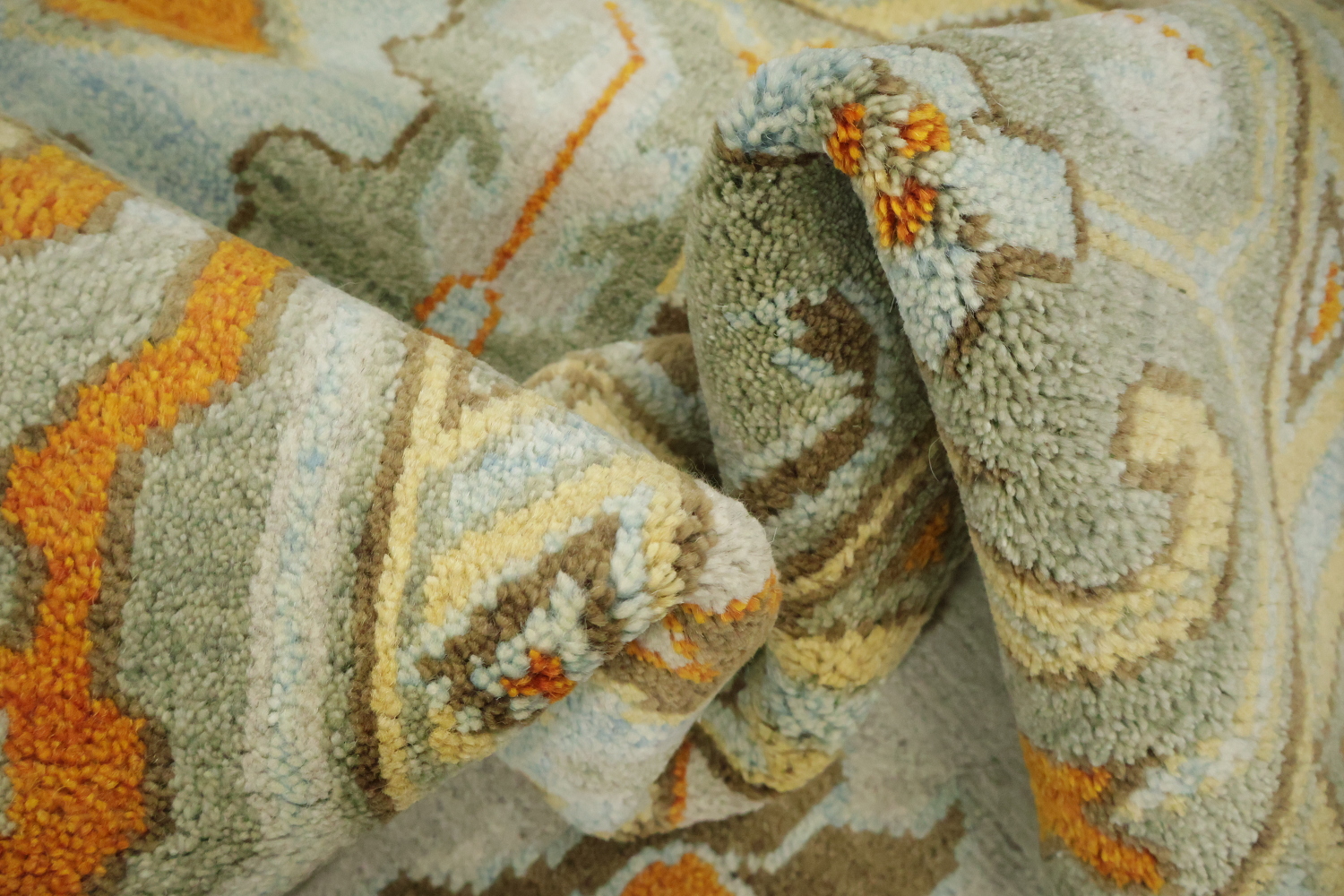 Traditional Oushak Hand Made Ivory and Orange Wool Rug 9x12 ft