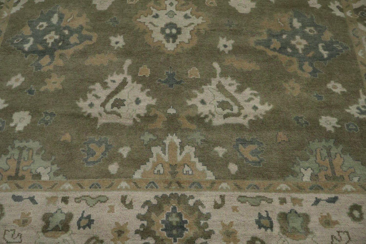 Traditional Sage Green & Ivory Hand-Knotted Oushak Wool Rug 9'x12'