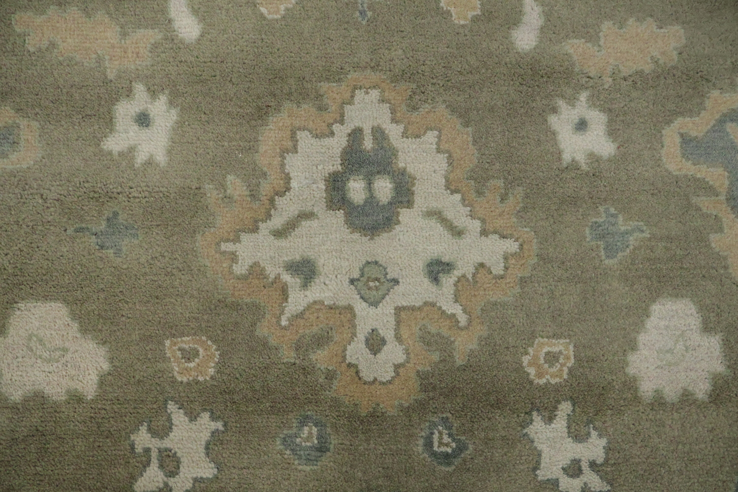 Traditional Sage Green & Ivory Hand-Knotted Oushak Wool Rug 9'x12'