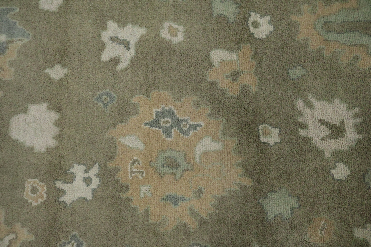 Traditional Sage Green & Ivory Hand-Knotted Oushak Wool Rug 9'x12'