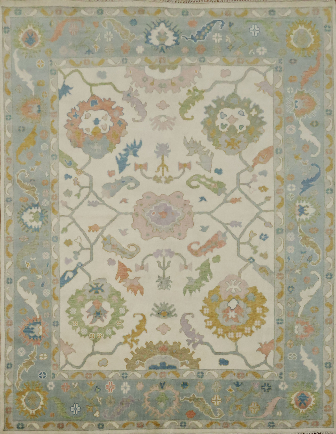 Pastel Perfection: Traditional Rectangular Area Rug 8'x10'