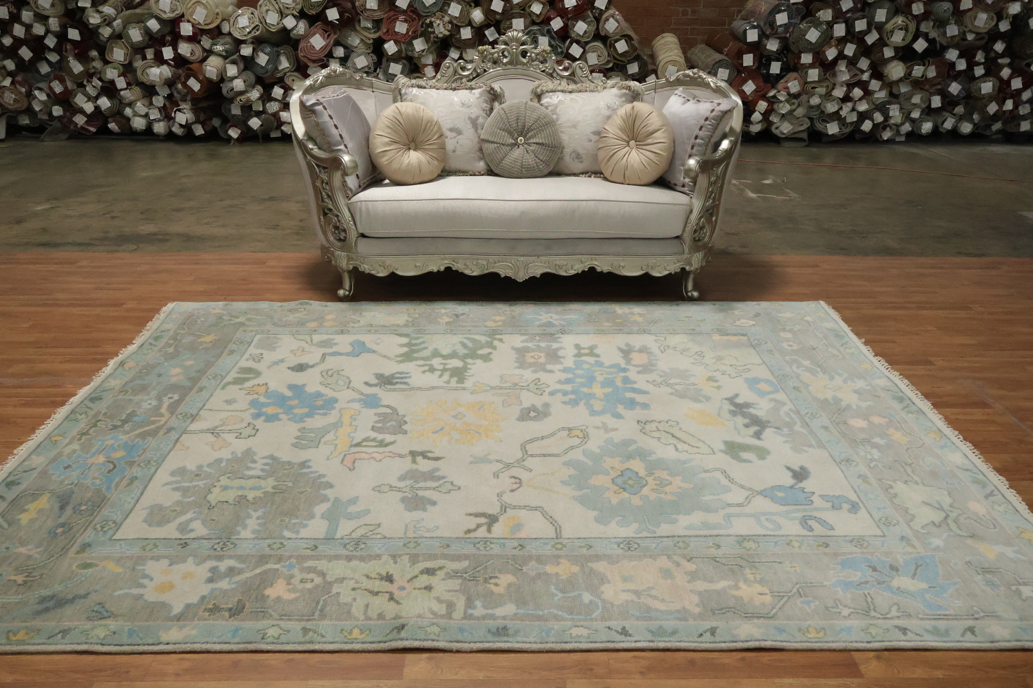 Hand-Knotted 8x10 Ivory Oushak Wool Rug for Living Room
