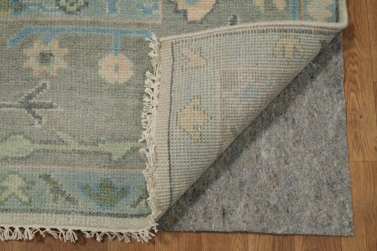 Hand-Knotted 8x10 Ivory Oushak Wool Rug for Living Room