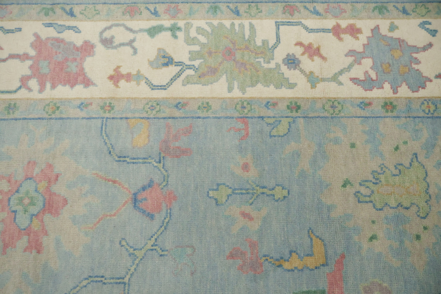 Luxury Blue Hand-Knotted Wool Area Rug with Intricate Floral Designs 8x10 ft