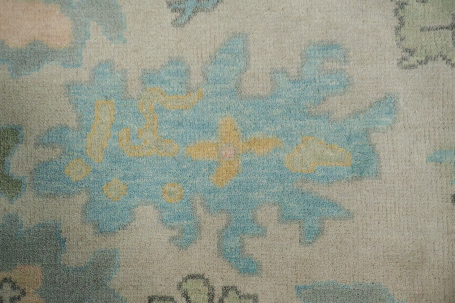 Elegant Pastel Muted Peach Oushak Wool Area Rug 8' x 10'