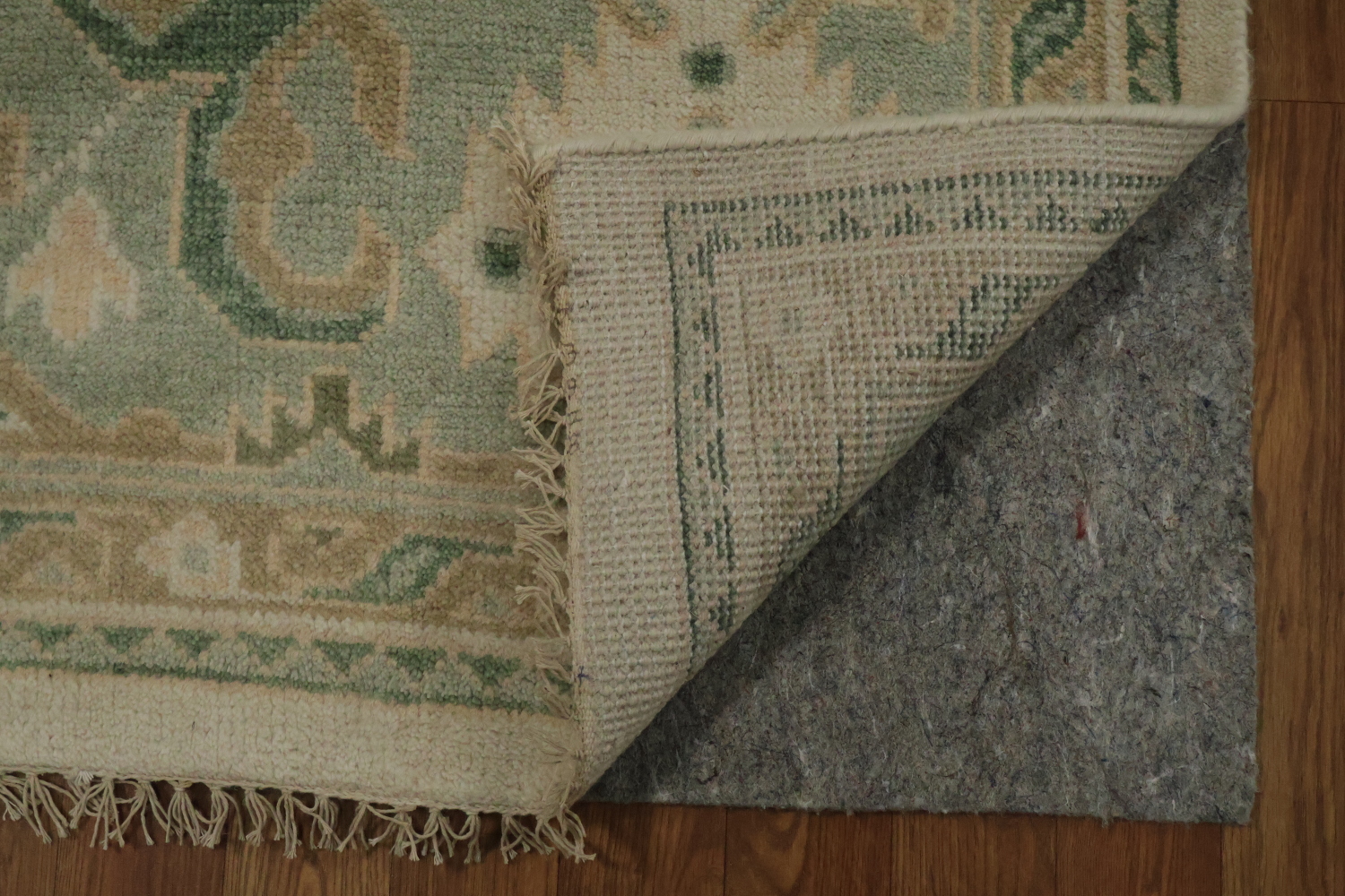 Traditional Beige and Green Rug with Artistic Patterns 9' x 12'