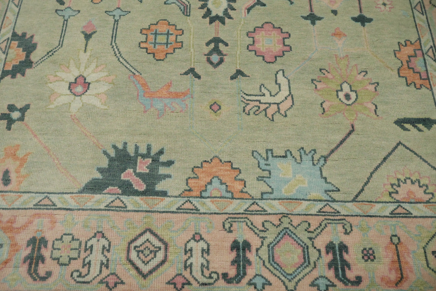 8x10 Light Green & Ivory Oushak Rug - Hand-Knotted Indian Wool Rug