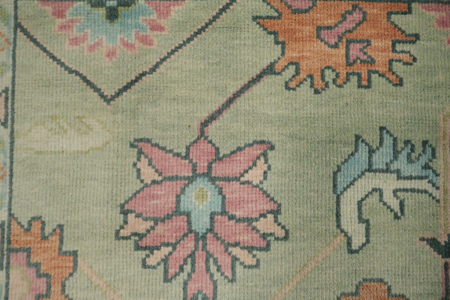 8x10 Light Green & Ivory Oushak Rug - Hand-Knotted Indian Wool Rug