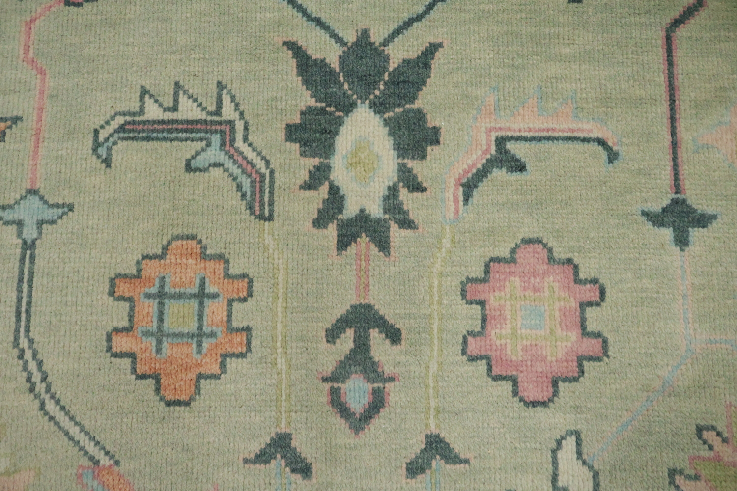 8x10 Light Green & Ivory Oushak Rug - Hand-Knotted Indian Wool Rug