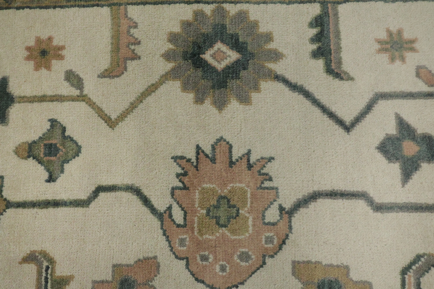 9' x 12' Oushak Living Room Area Rug in Soft Earthy Tones for Living Room