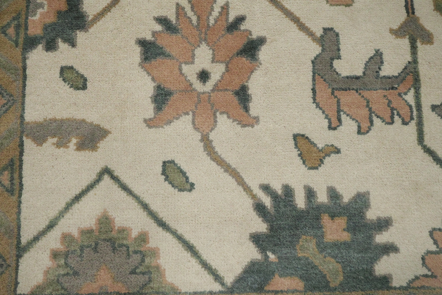 9' x 12' Oushak Living Room Area Rug in Soft Earthy Tones for Living Room