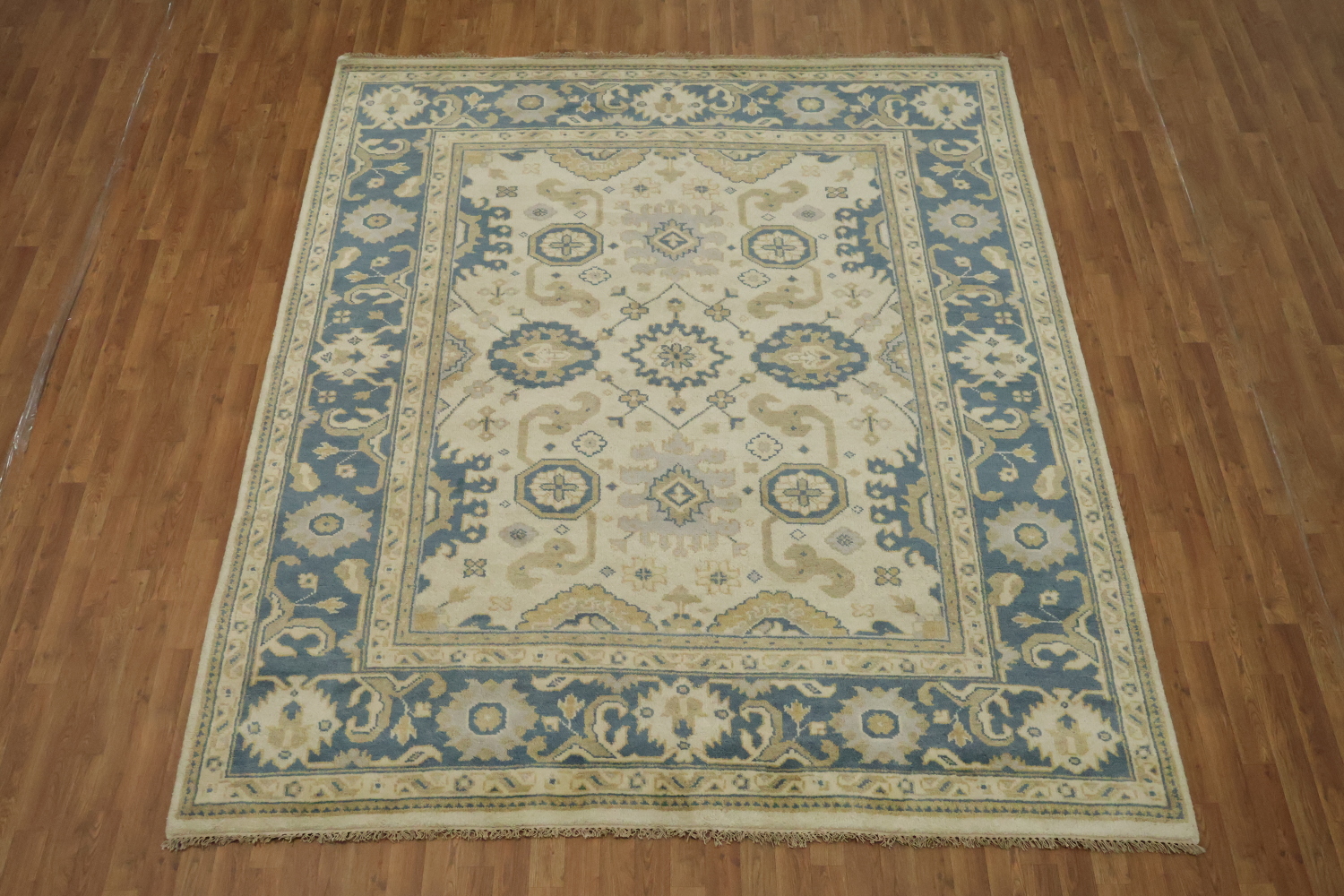 Traditional Blue and Beige Oushak Floral Wool Rug 8' x 10'