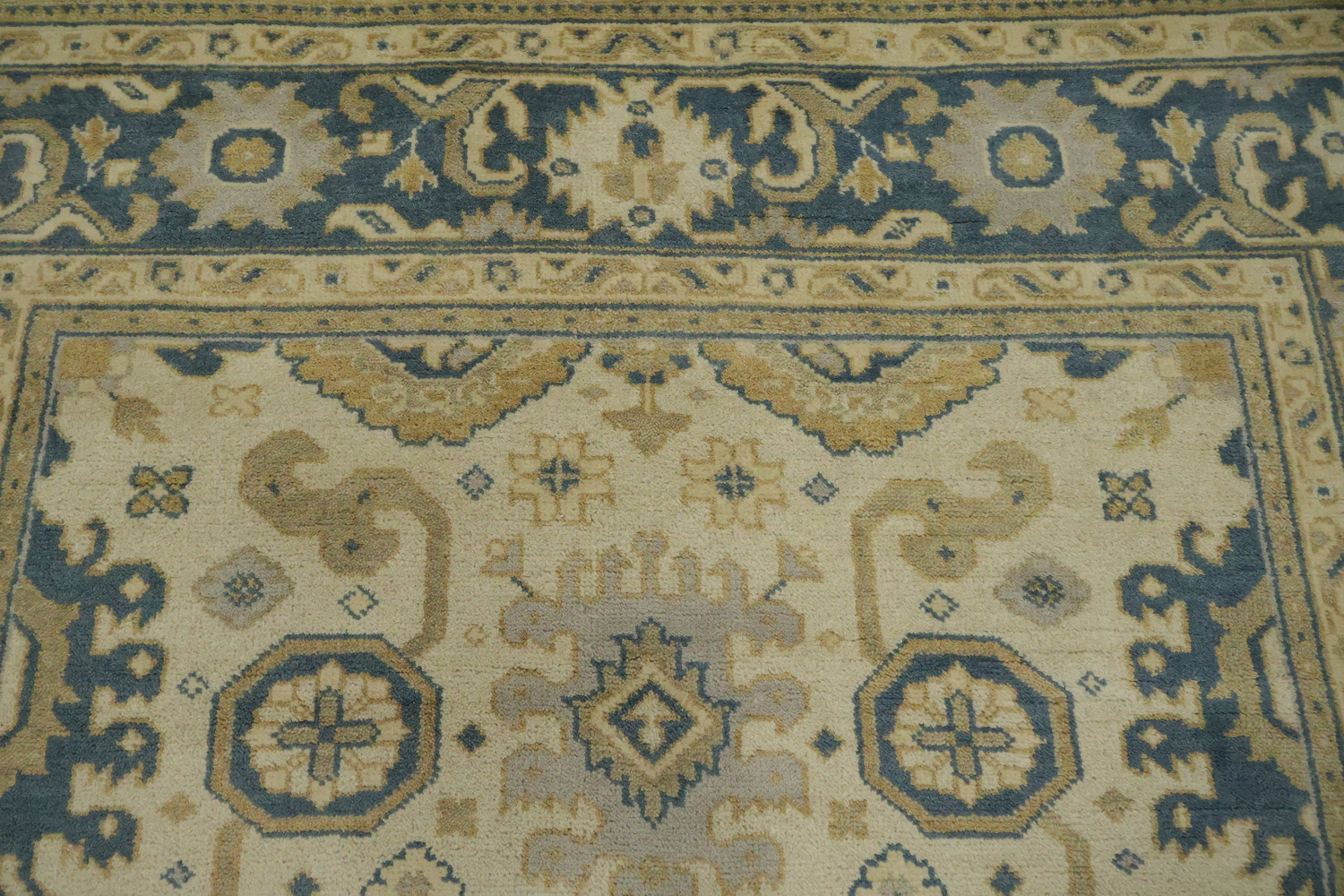 Traditional Blue and Beige Oushak Floral Wool Rug 8' x 10'