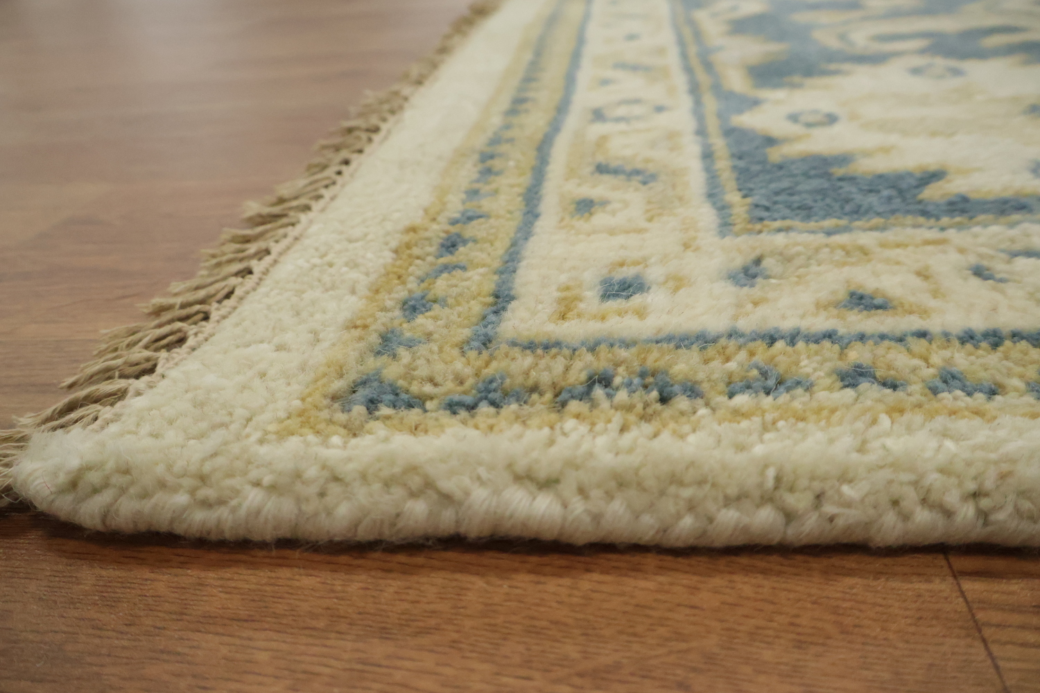 Traditional Blue and Beige Oushak Floral Wool Rug 8' x 10'