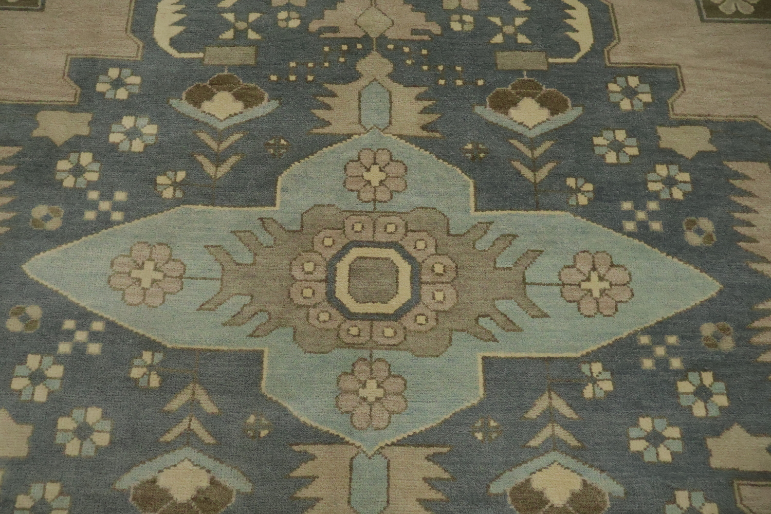 Traditional Oushak Hand-Knotted Wool Area Rug | 8x10 Geometric Design