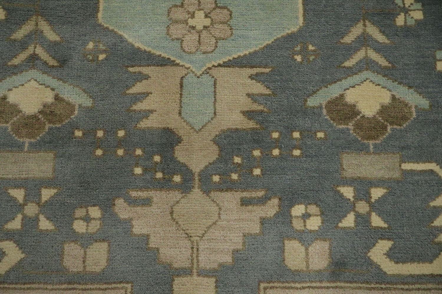 Traditional Oushak Hand-Knotted Wool Area Rug | 8x10 Geometric Design
