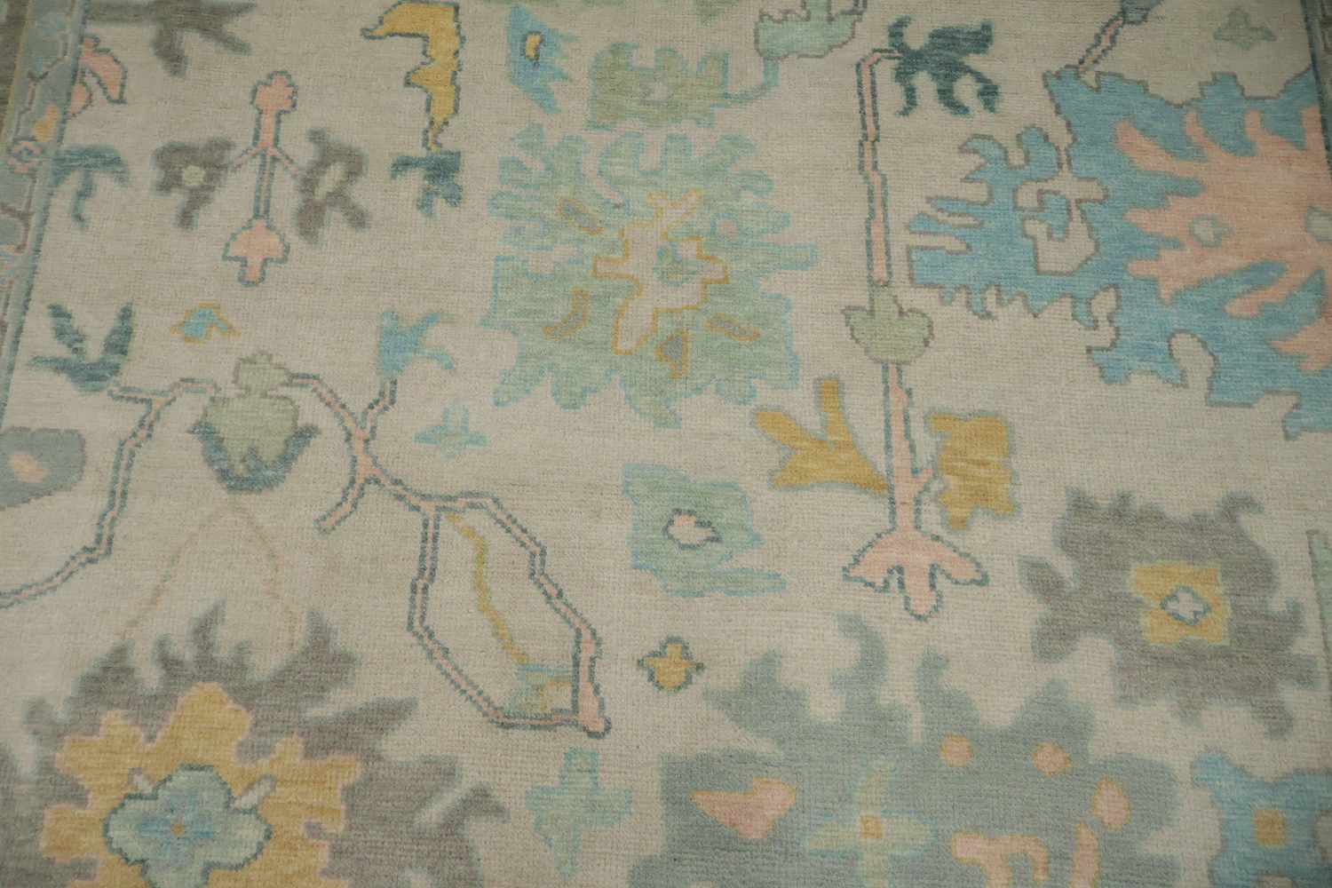 Exquisite Turquoise and Pastel Oushak Hand-made Wool Rug 9' x 12'