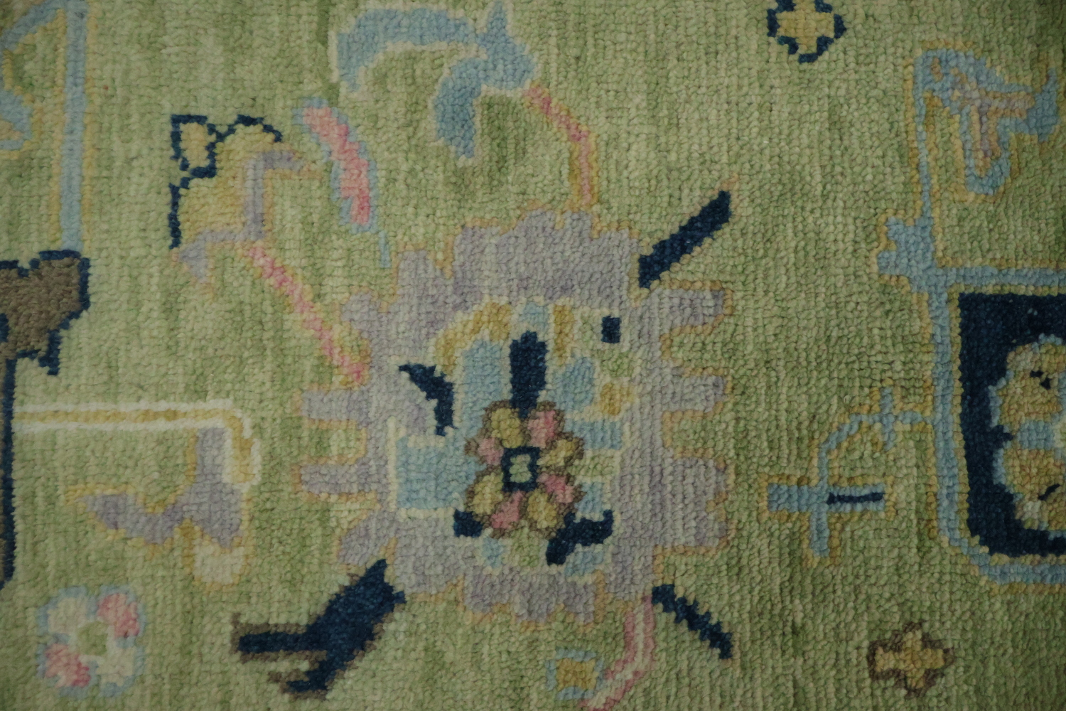 Vibrant Pistachio Green and Blue Oushak Hand-made Wool Rug 8' x 10'
