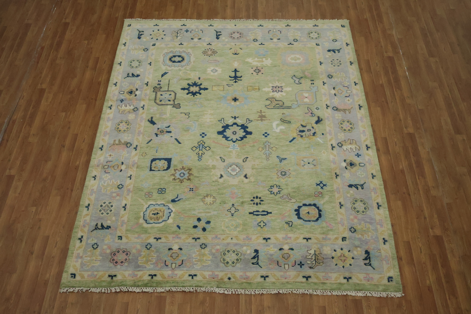 Vibrant Pistachio Green and Blue Oushak Hand-made Wool Rug 8' x 10'