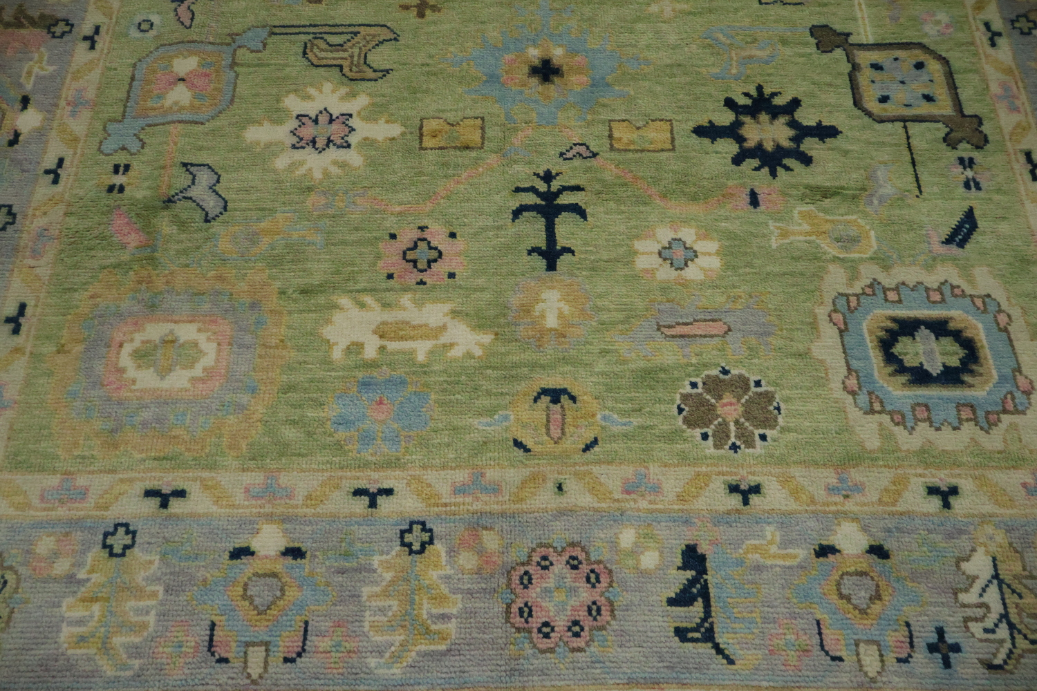Vibrant Pistachio Green and Blue Oushak Hand-made Wool Rug 8' x 10'