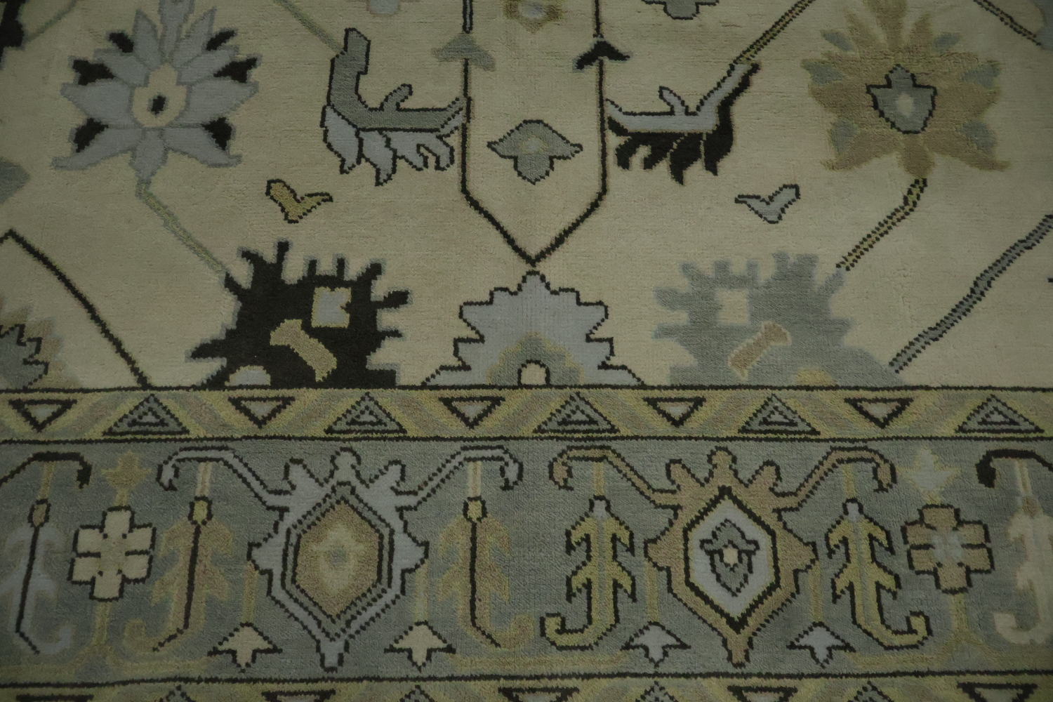 All-Over 9x12 Oushak Hand-Knotted Wool Rug in Ivory & Blue